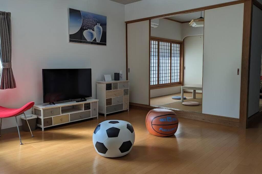 Roomy 4Br Home Sleeps 9／Shinosaka／Large Groups Ngoại thất bức ảnh